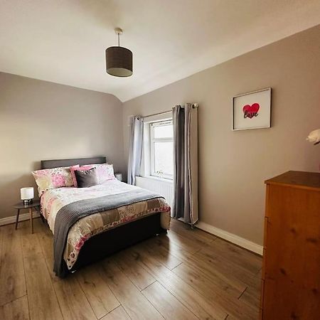 Gaeltacht Quarter Cosy Home Belfast Exterior photo
