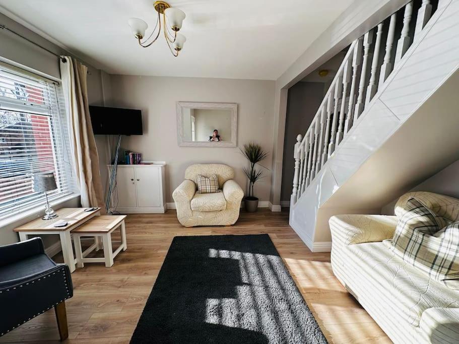 Gaeltacht Quarter Cosy Home Belfast Exterior photo